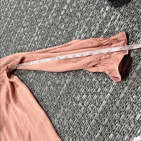 Old Navy | Lightweight Quarter Sleeve Peach Dress - Picture 11 of 16